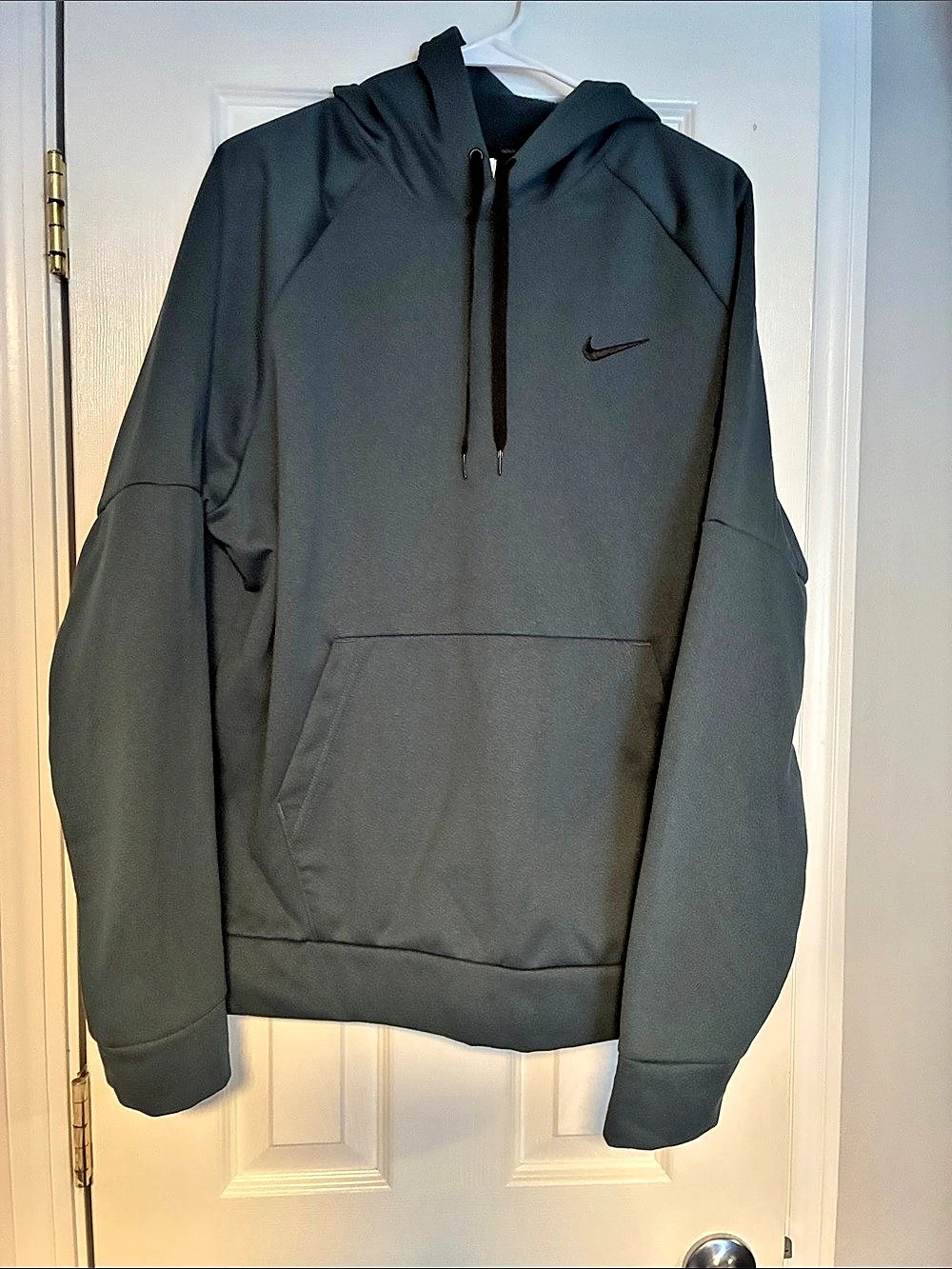 Nike Therma-FIT Pullover Hoodie in Grayish/blue